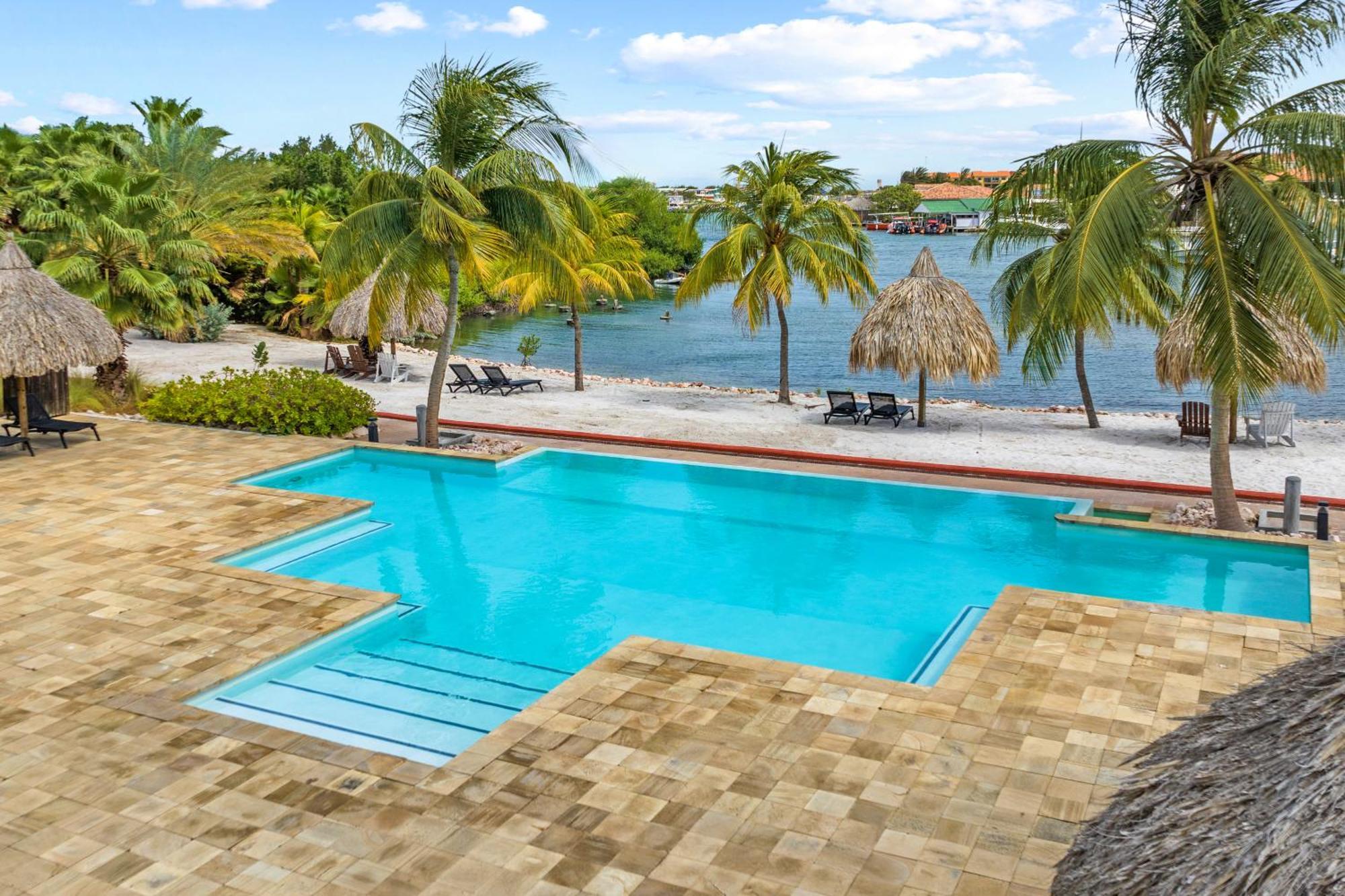 Spanish Water View Apartments - Jan Thiel Area Βίλλεμσταντ Εξωτερικό φωτογραφία